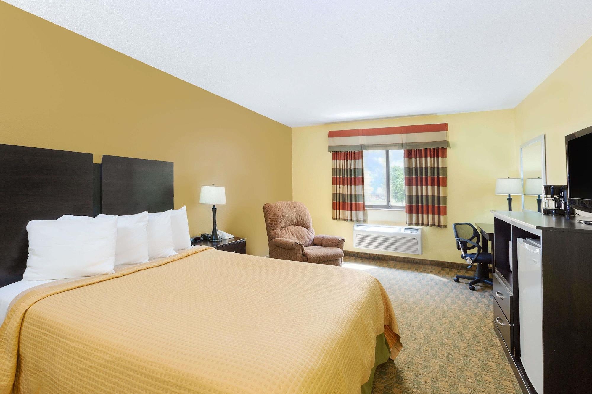 Econo Lodge Inn & Suites Yankton Kültér fotó