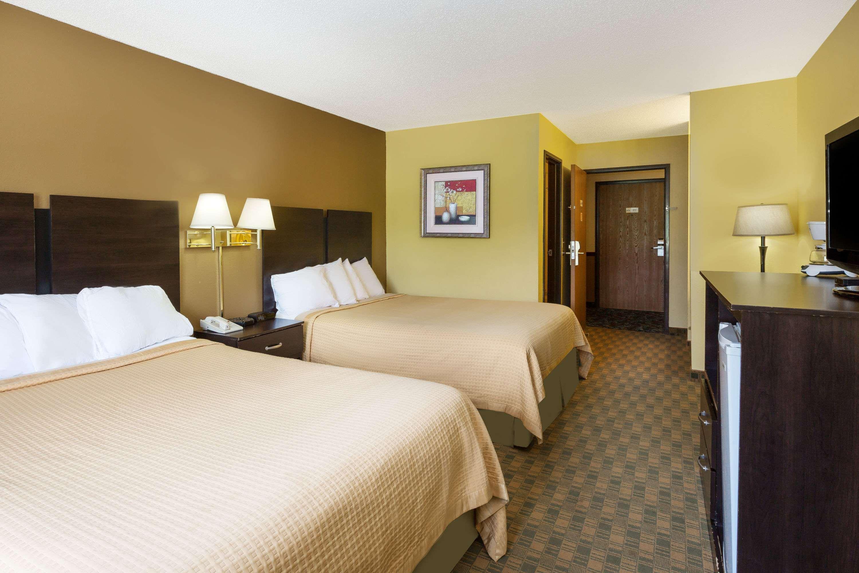 Econo Lodge Inn & Suites Yankton Kültér fotó